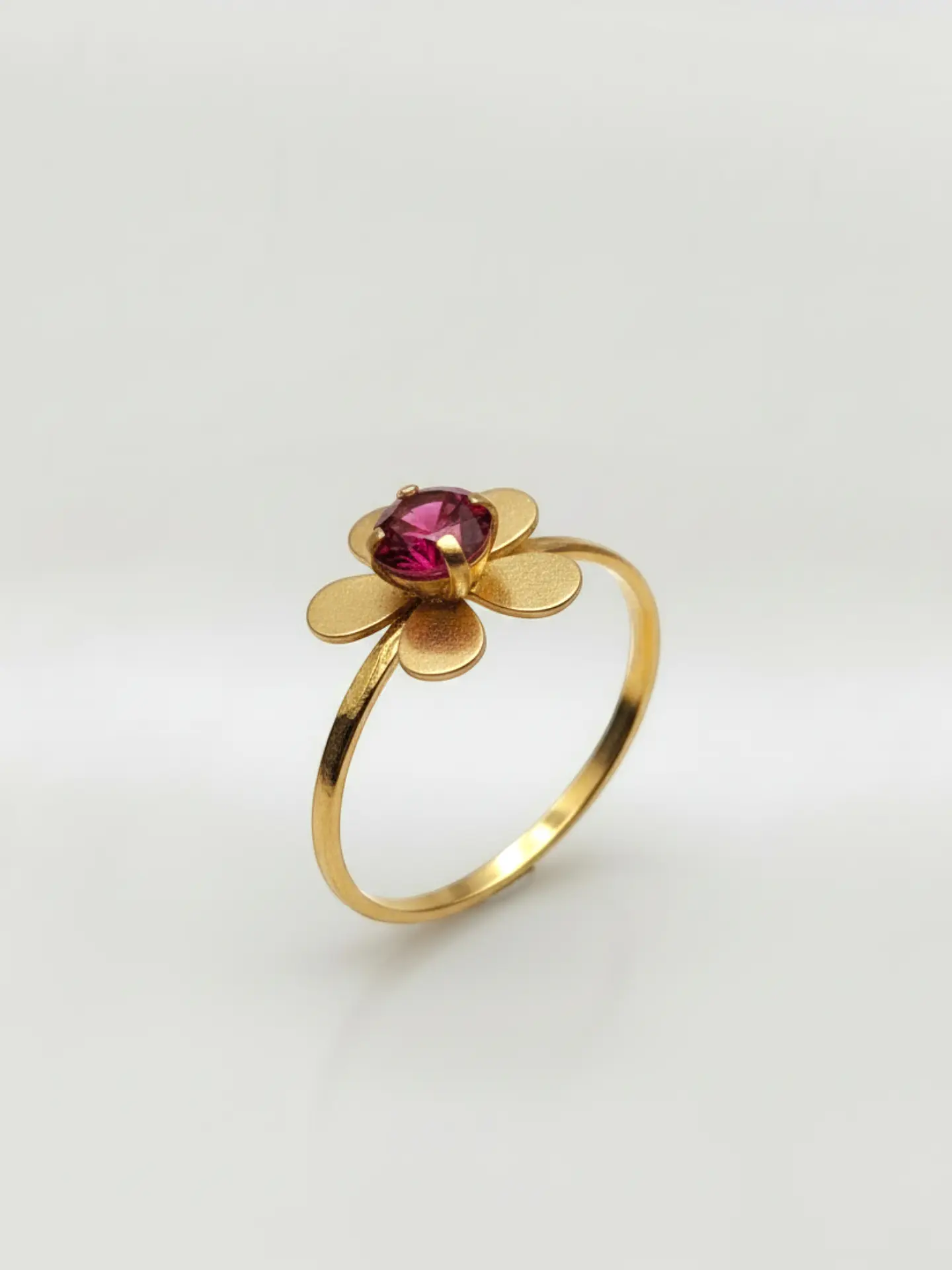 Anillo Flor de Mayo de Rubí Oro 18k 3