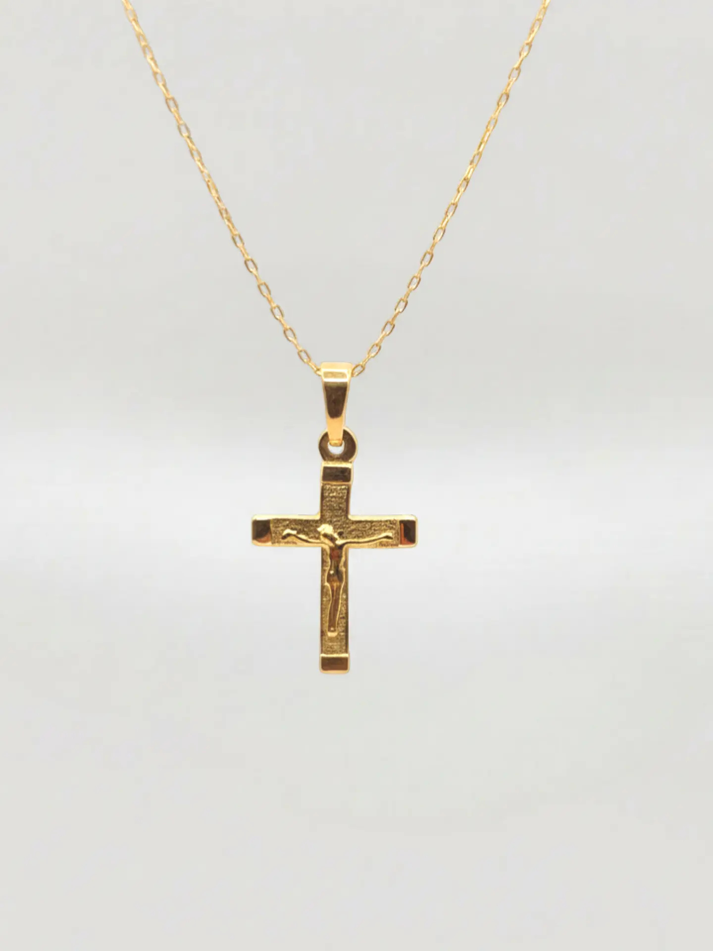 Cadena Fe Sagrada con Cristo Oro 18k 5