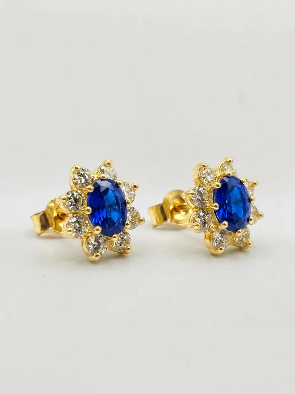 Aros Lady Zafiro Real y Circones Grande Oro 18k 5