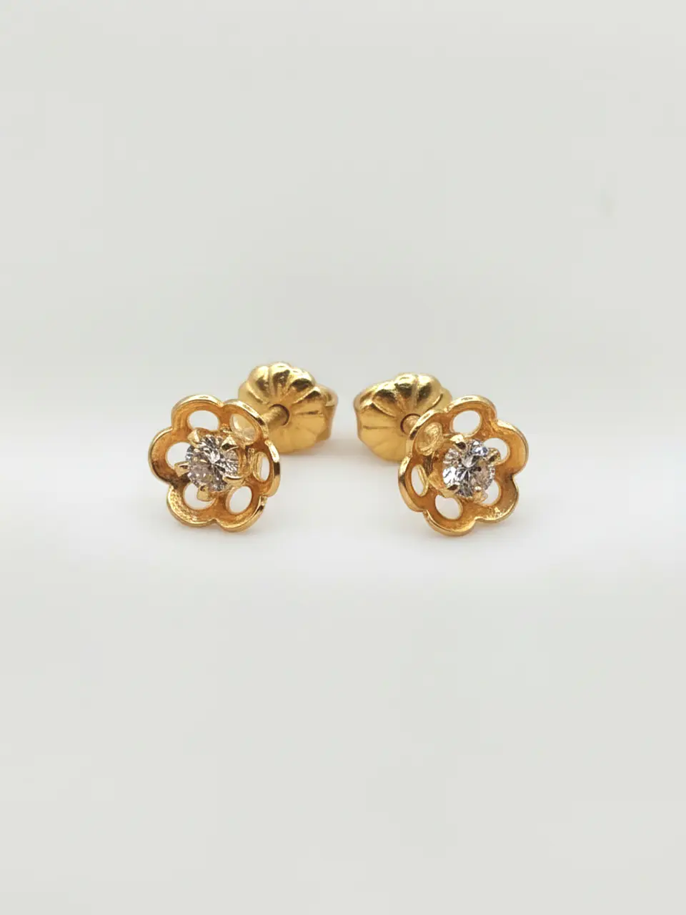 Aros Flor de Mayo con Circón Grande Oro 18k 5