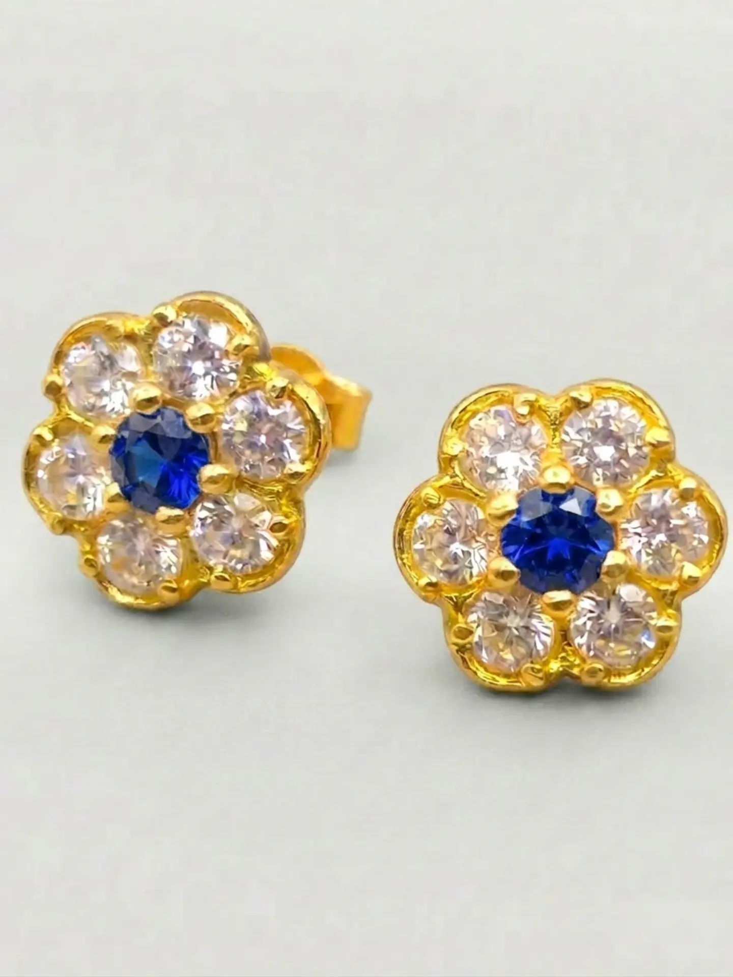 Aros Roseta Zafiro Real Grande Oro 18k 1