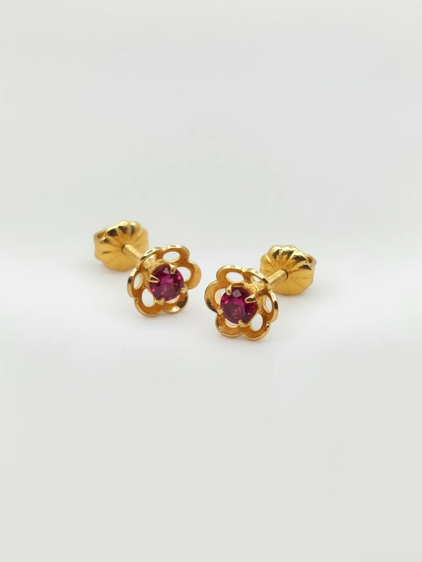 Aros Flor de Rubí y Circones Grande Oro 18k 2