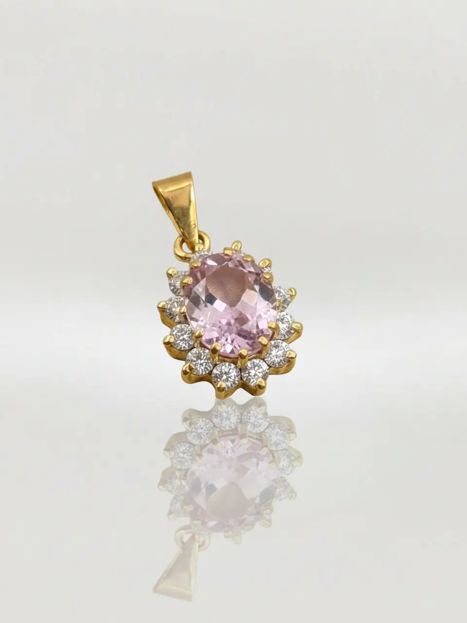 Colgante Reina Rosa de Francia y Circones Oro 18k 4