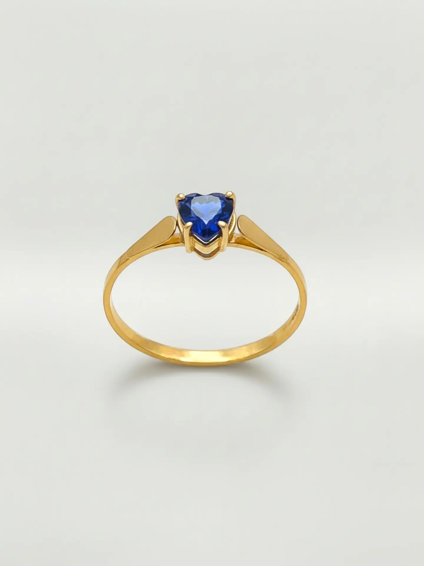 Anillo Chatón Corazón de Zafiro Oro 18k 1