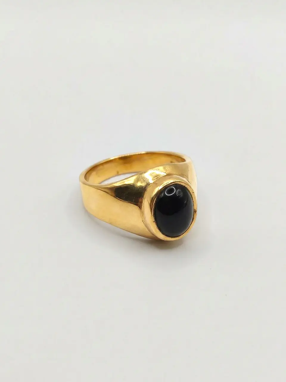 Anillo Estilo Bolocco de Ónix Oro 18k 3