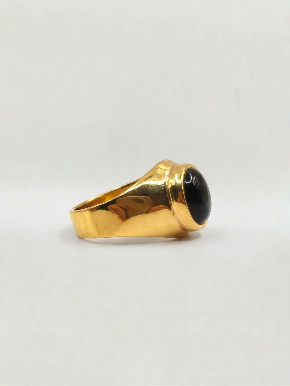 Anillo Estilo Bolocco de Ónix Oro 18k 4
