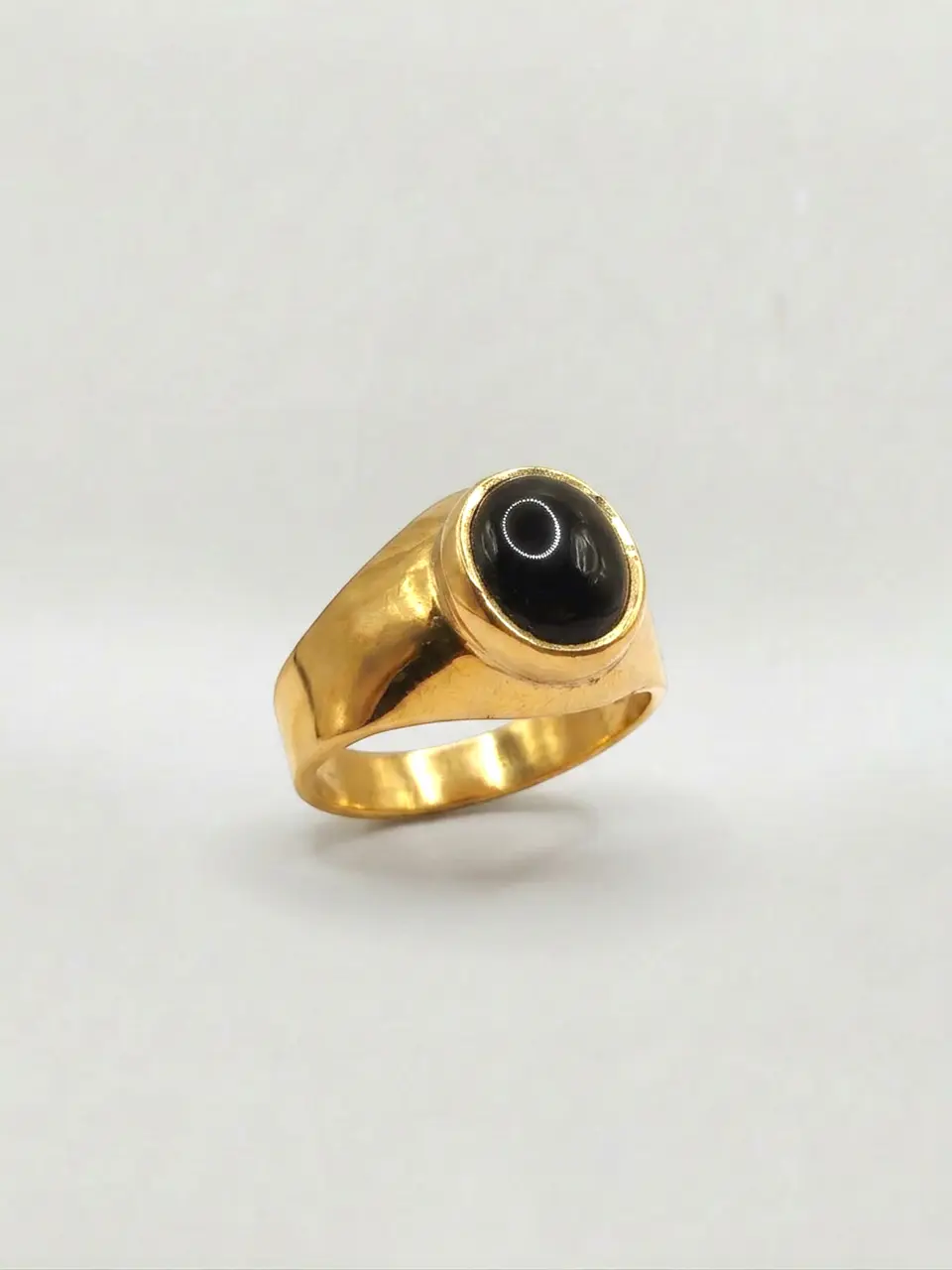 Anillo Estilo Bolocco de Ónix Oro 18k 7