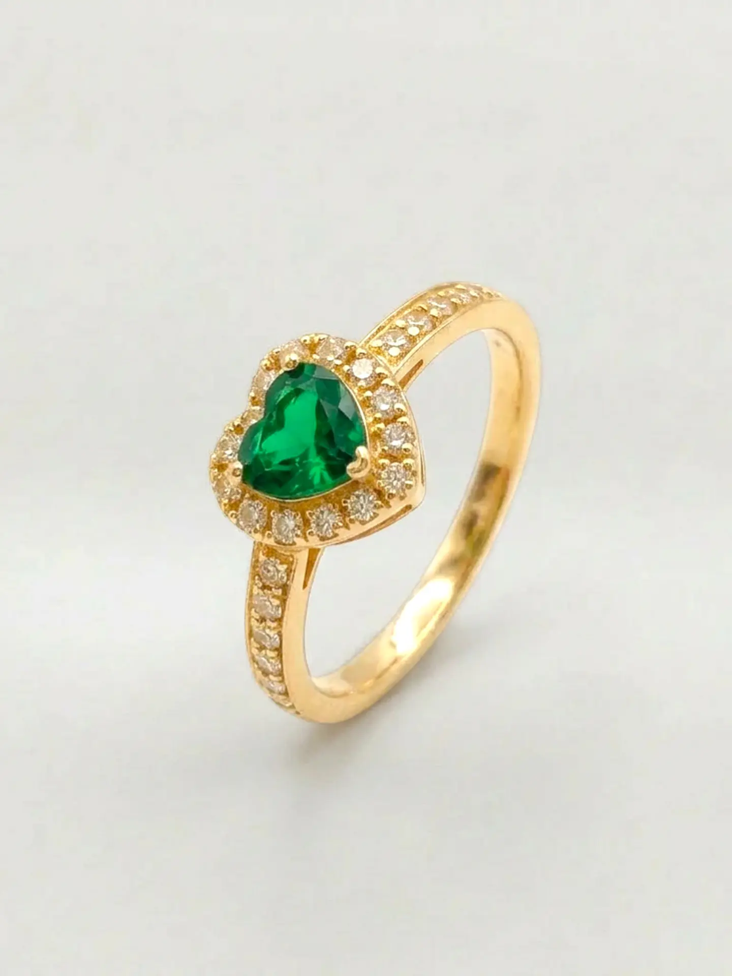 Anillo Doble Corazón Cintillo Esmeralda Oro 18k 5