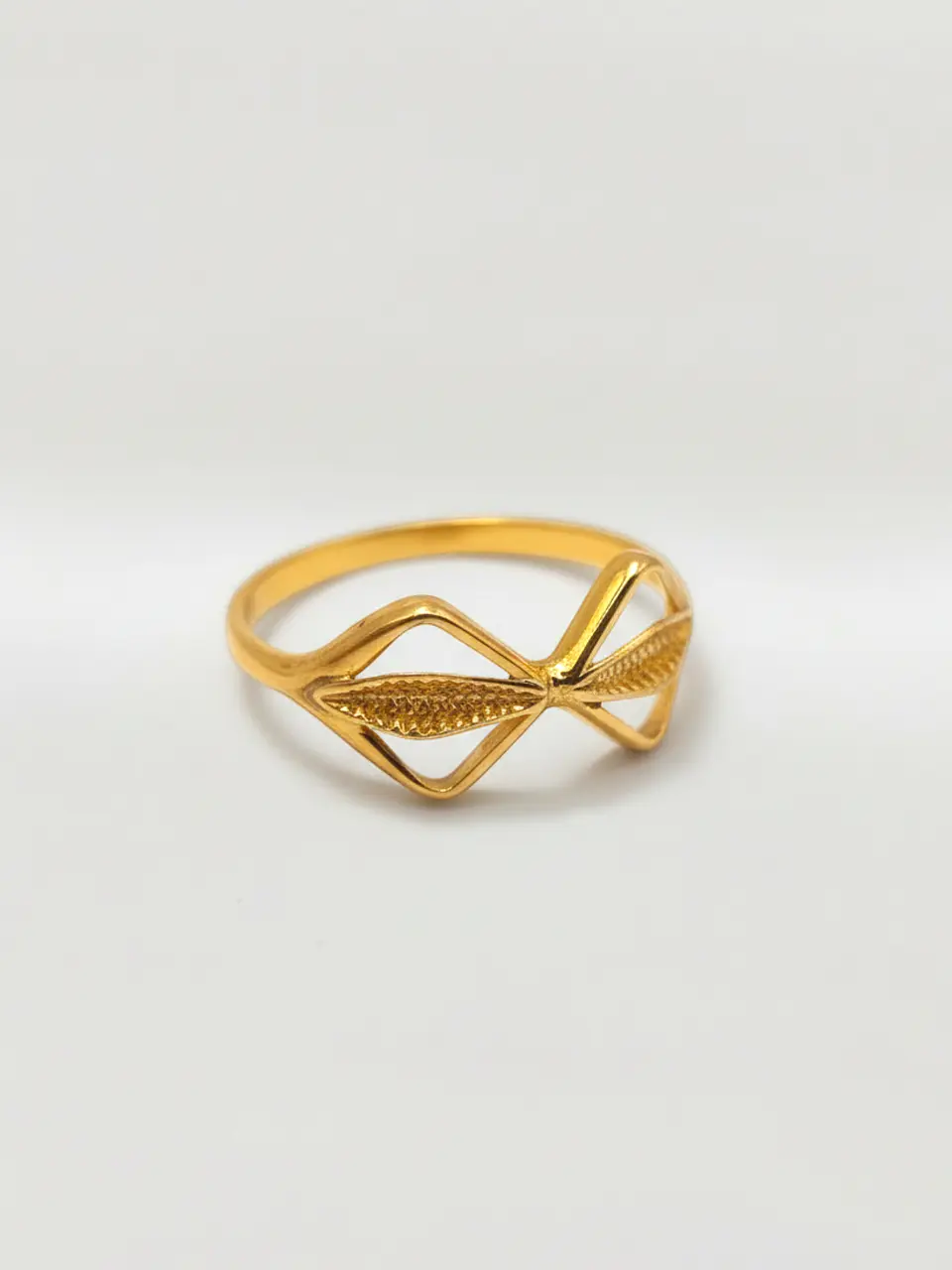 Anillo Estilo Cinta Esencia Oro 18k 4