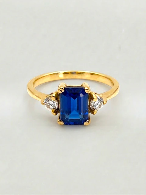 Anillo Reina de Zafiro Real Oro 18k