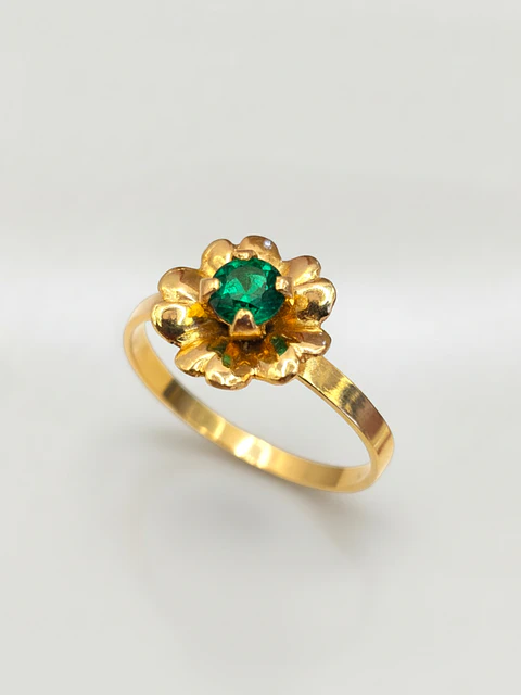 Anillo Flor de Mayo de Esmeralda Oro 18k