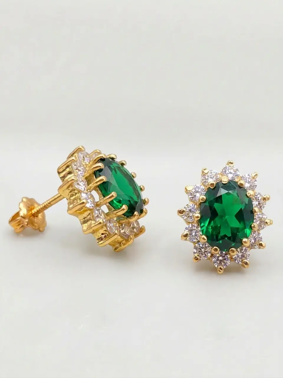 Aros Reina Jardín de Esmeralda Majestuosos Oro 18k 2