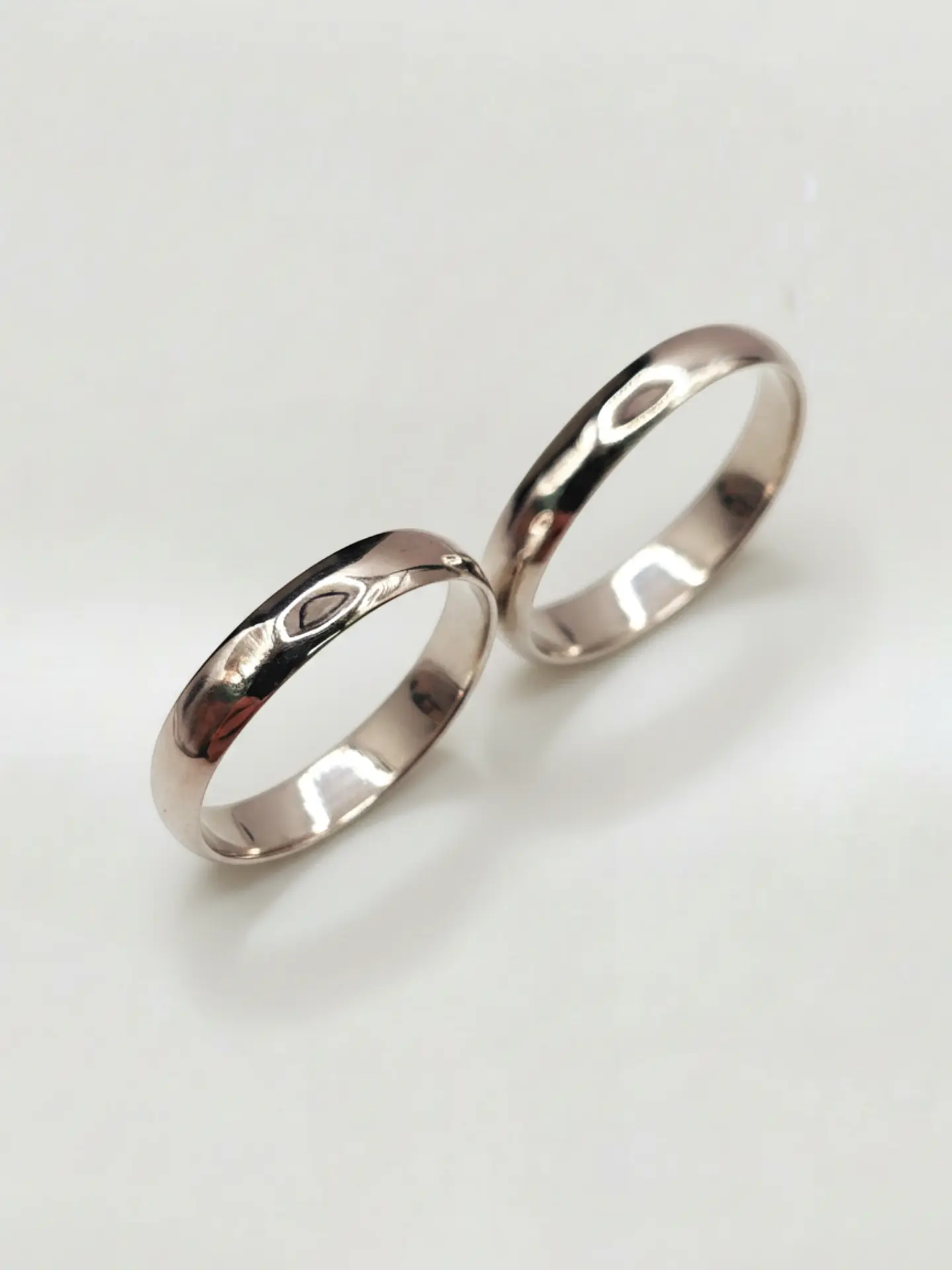 Argollas Nupciales Media Caña 3 mm Oro Blanco 18k 2