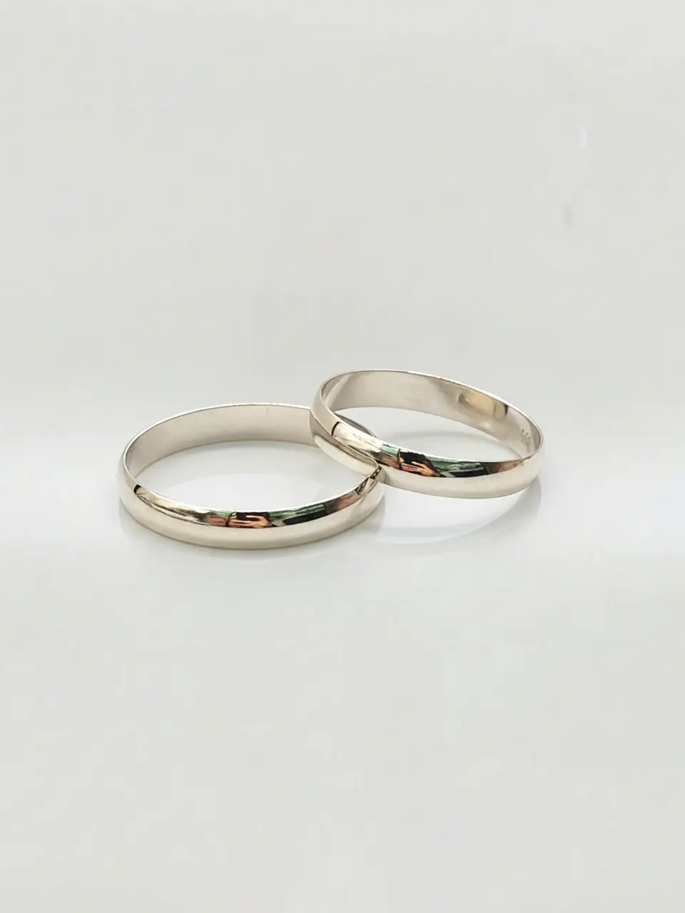 Argollas Nupciales Media Caña 3 mm Oro Blanco 18k 1