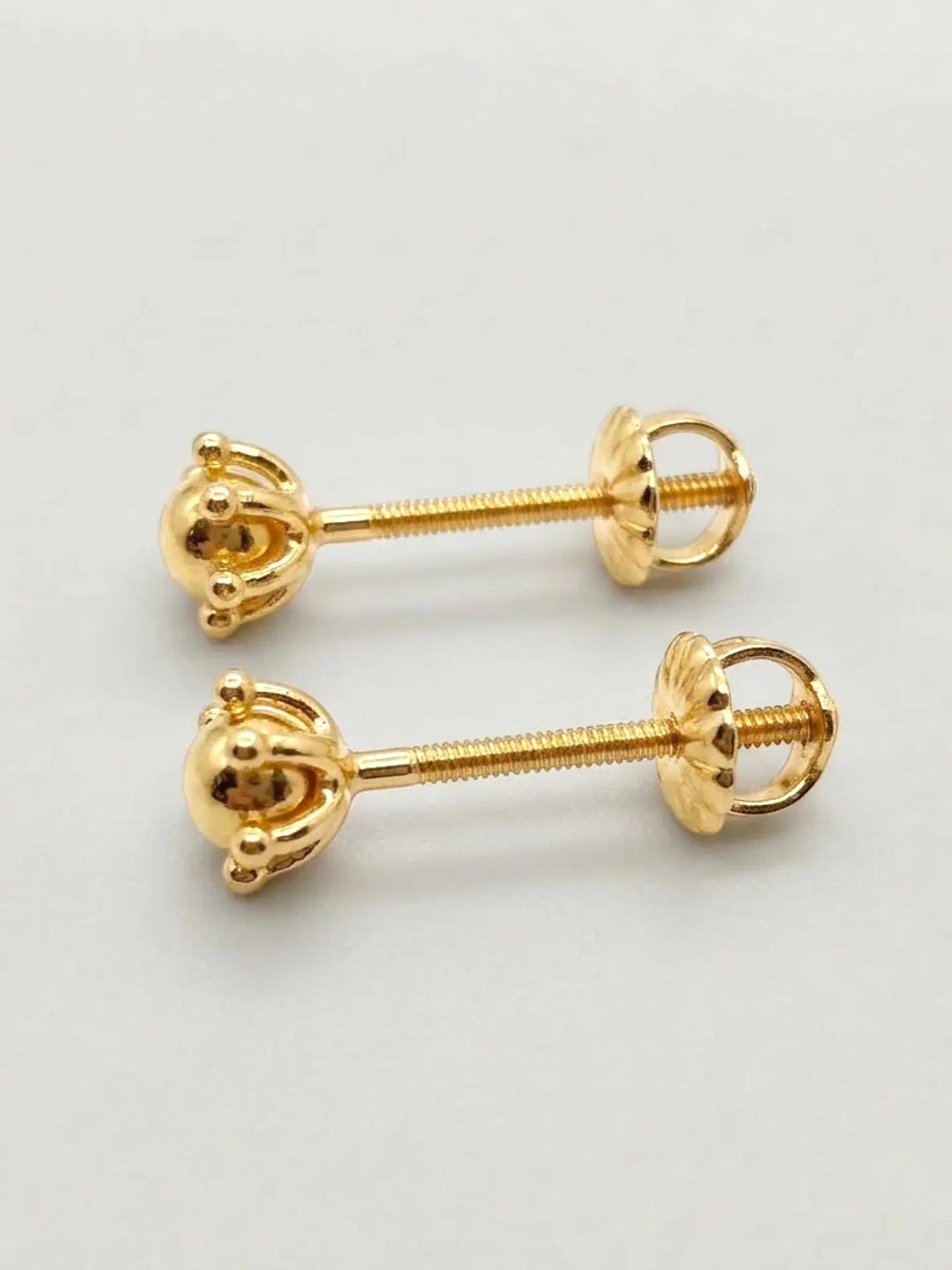 Aros Pistilo Esfera Clásica Oro 18k 3