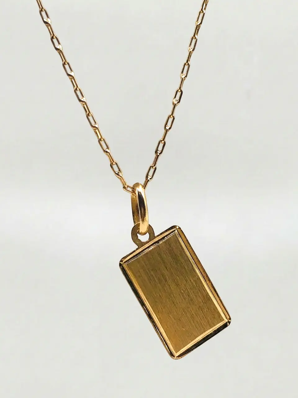 Cadena Placa Satín Identidad Oro 18k 3