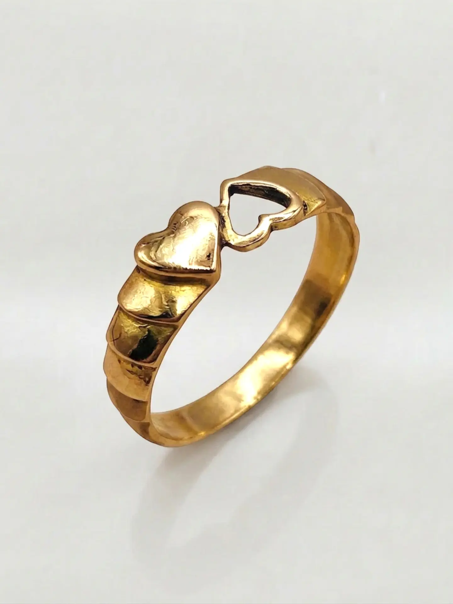 Anillo Dos Corazones Unidos Oro 18k 2