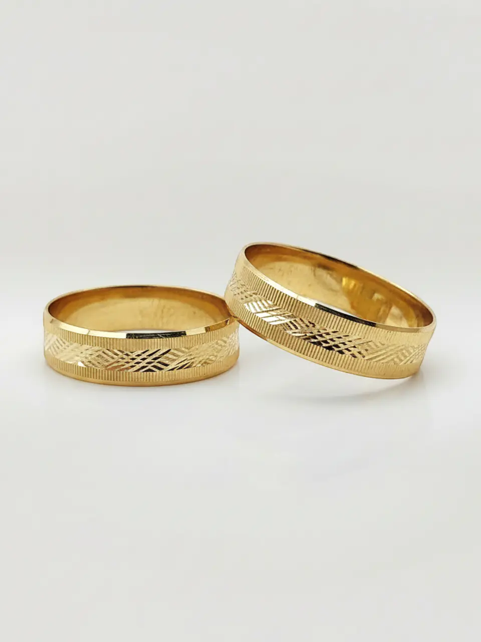 Argollas Nupciales Diseño Exclusivo 5 mm Oro 18k 2