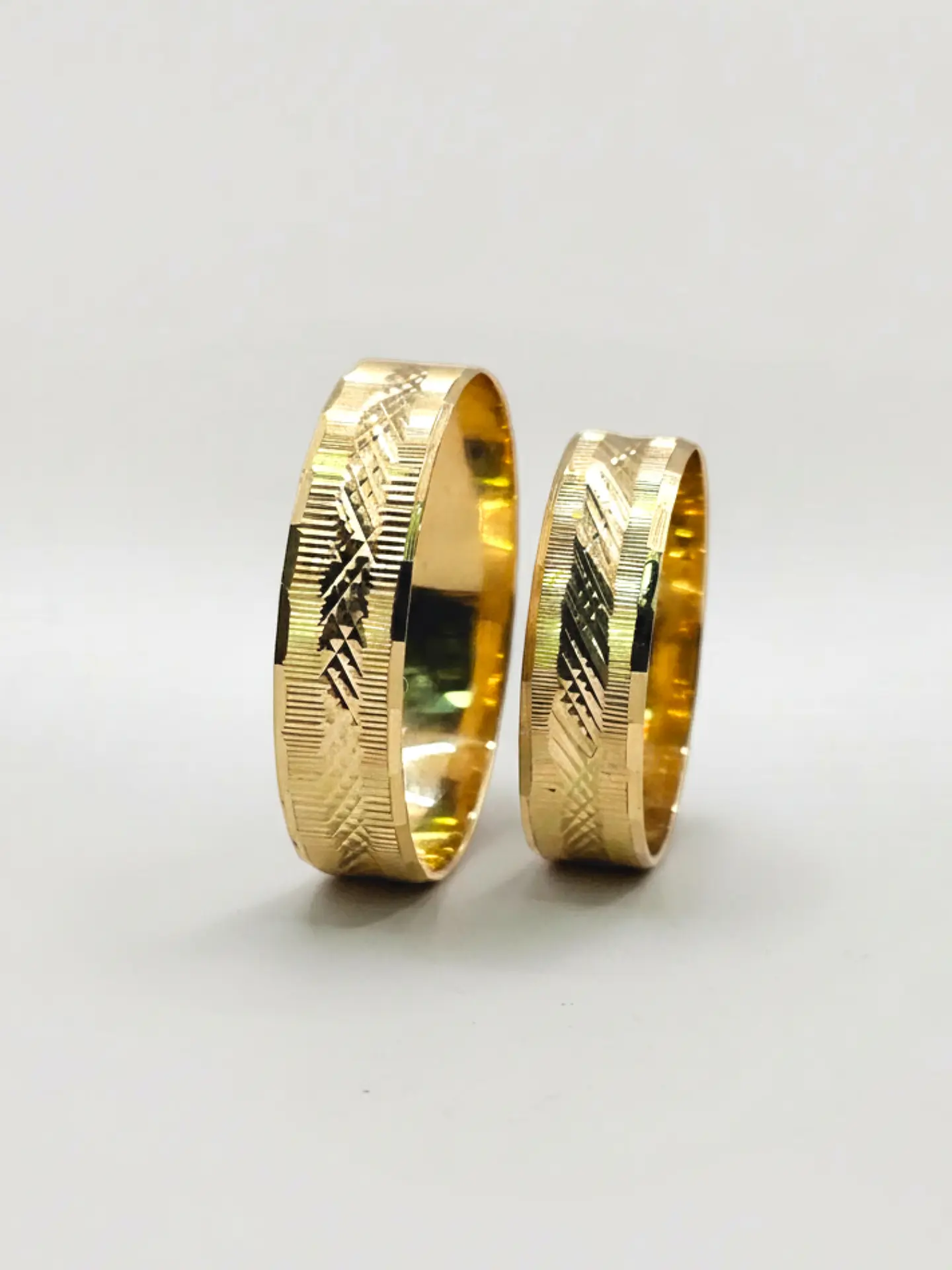 Argollas Nupciales Diseño Exclusivo 5 mm Oro 18k 4