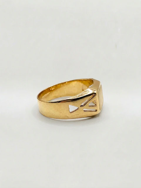 Anillo Sello Vanguardia Calada Oro 18k