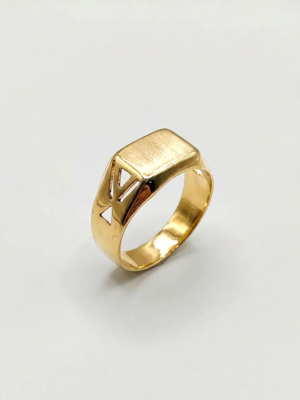 Anillo Sello Vanguardia Calada Oro 18k 3