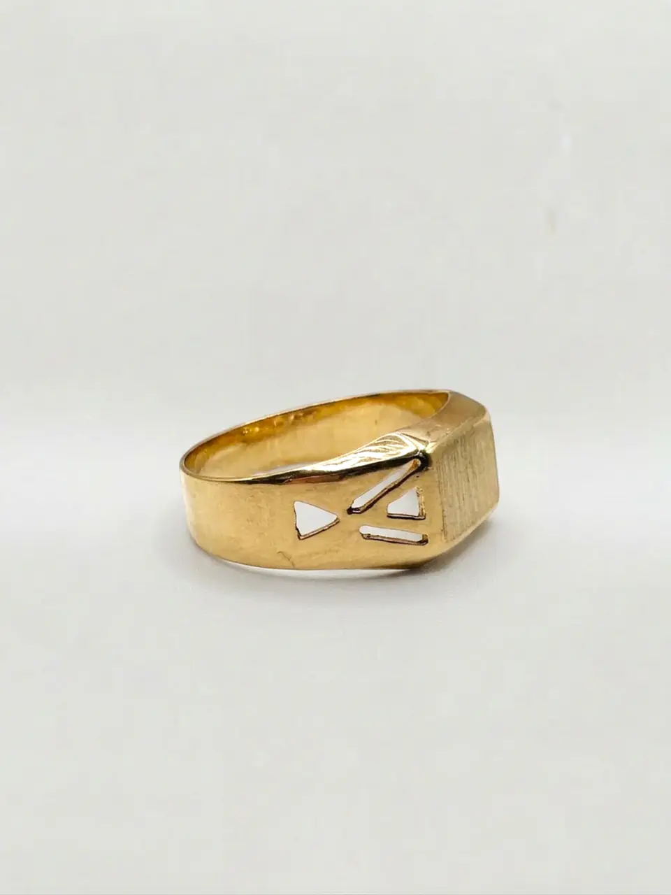 Anillo Sello Vanguardia Calada Oro 18k 4
