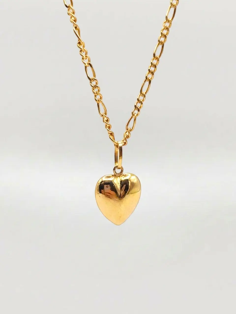 Cadena Cartier Corazón en Relieve Majestuoso Oro 18k 5