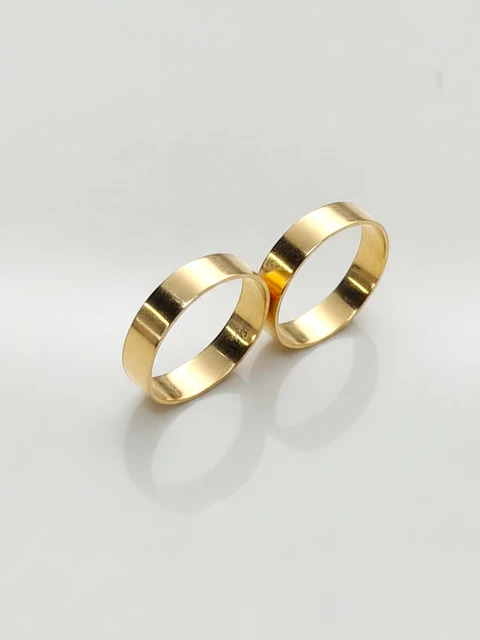 Argollas de Diseño Plano 4 mm Oro 18k