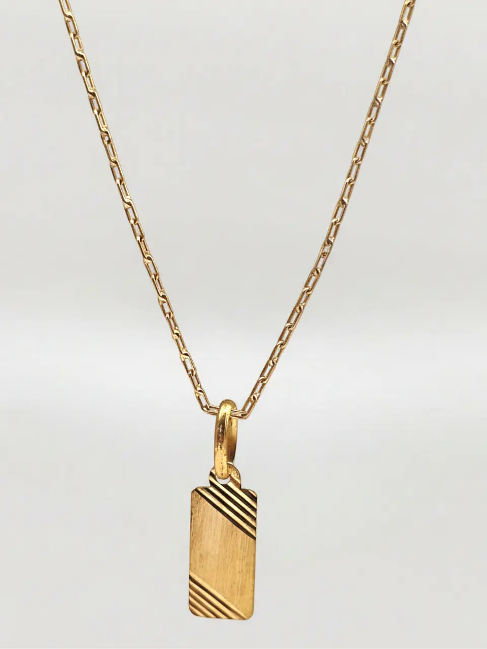 Cadena Identidad con Placa Esencia Oro 18k 4