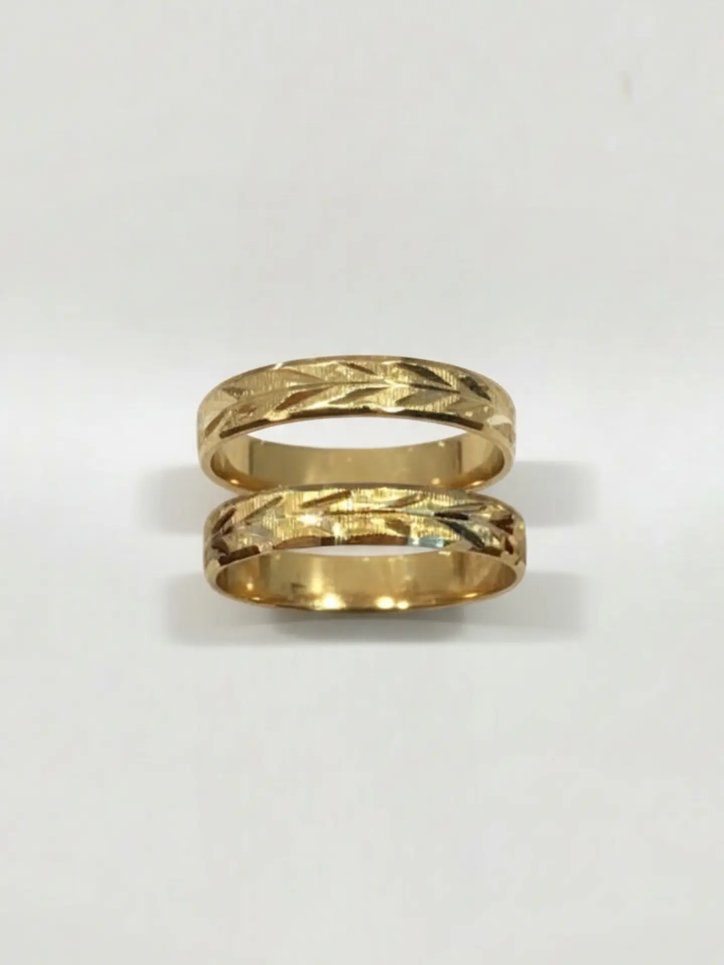 Argollas Tallado Espiga 3 mm Oro 18k 1