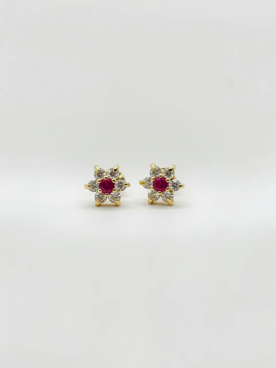 Aros Roseta Rubí de Realeza Grande Oro 18k 1