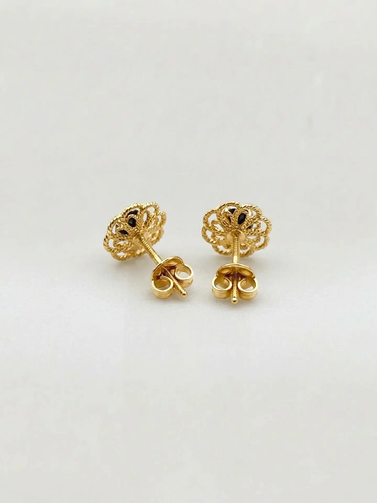 Aros Doble Flor de Ónix Oro 18k 4