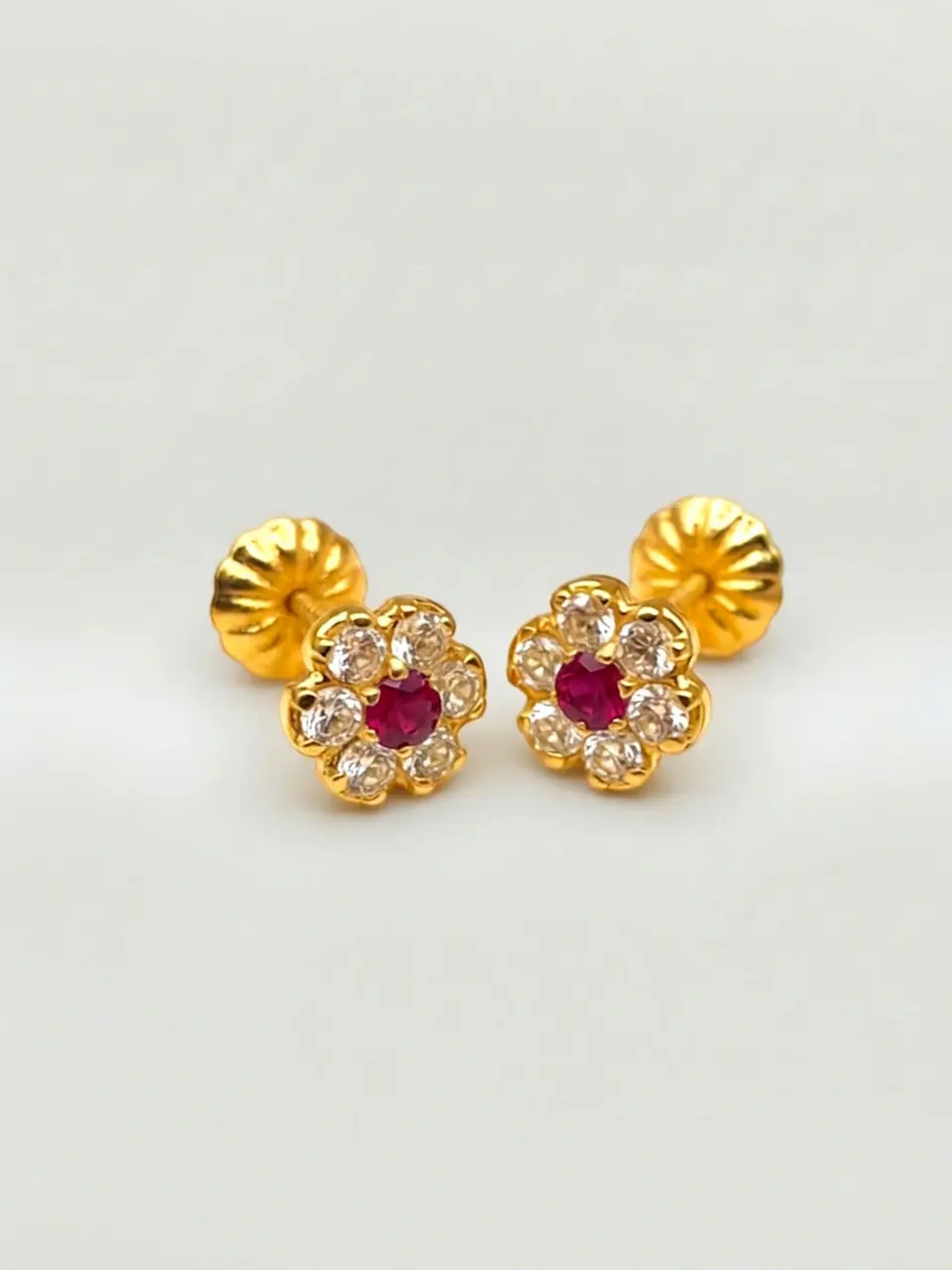 Aros Flor de Rubí y Resplandor Oro 18k 3