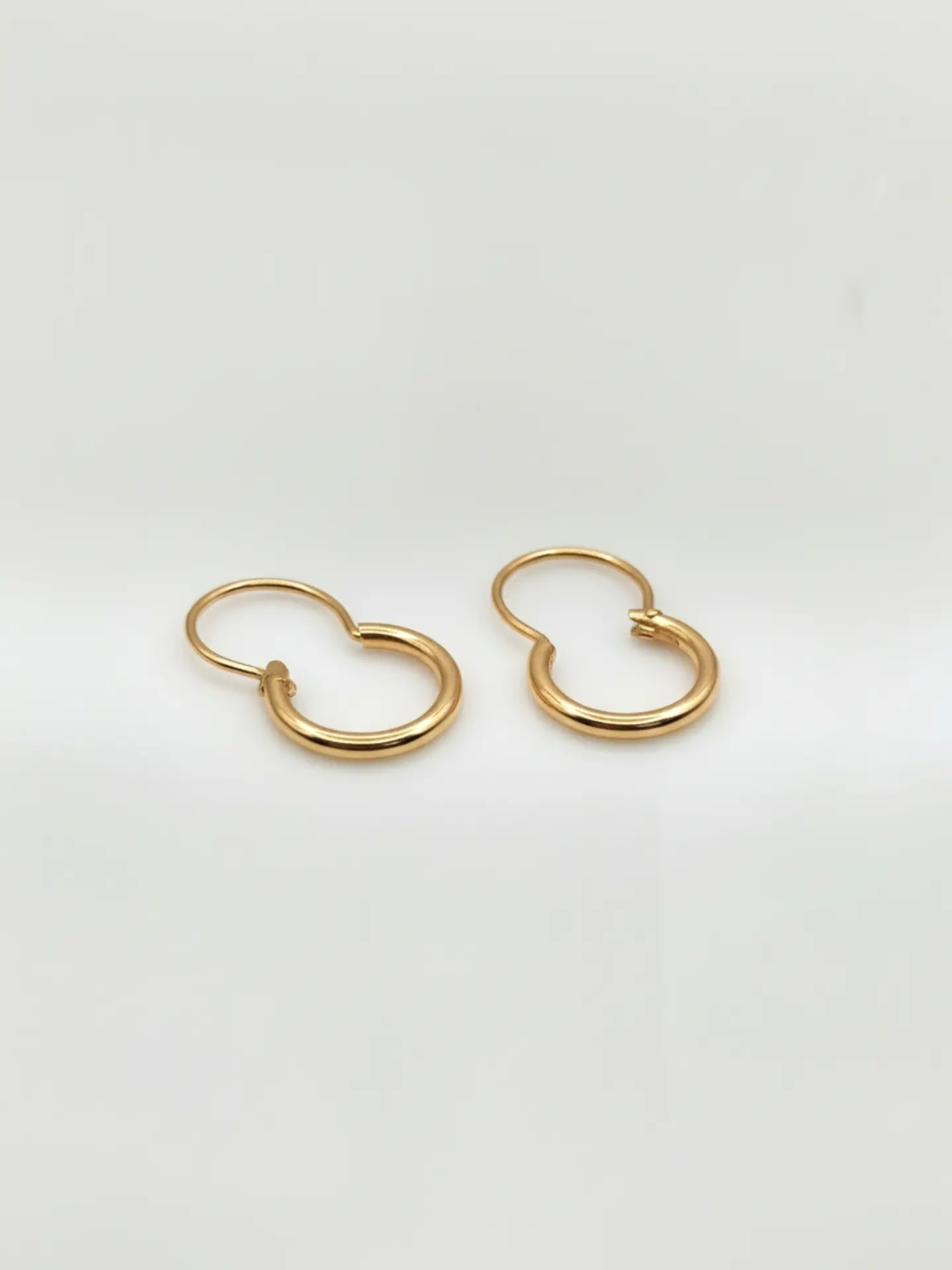 Aros Argollas Clásicas con Cierre Oro 18k 5