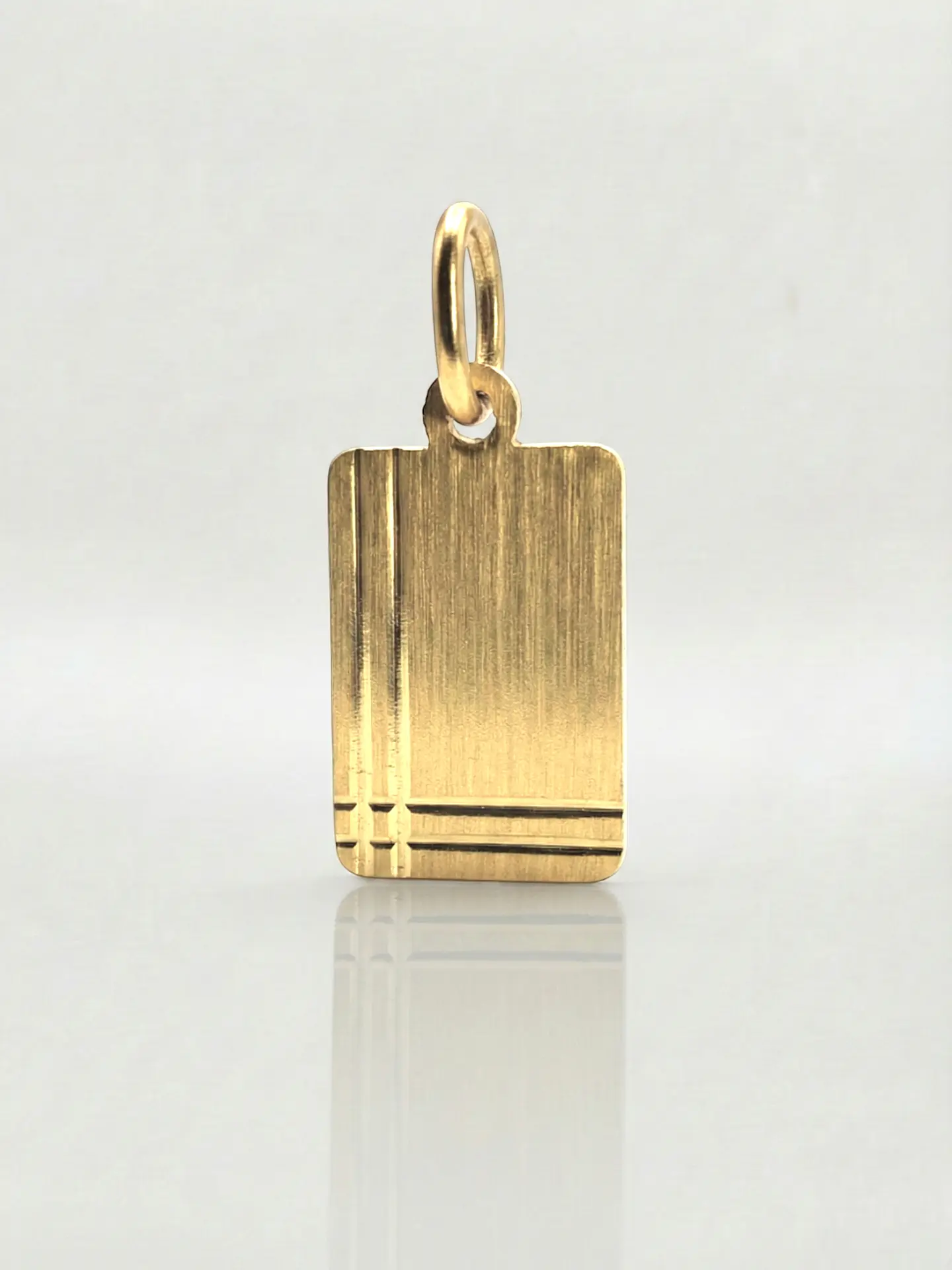 Colgante Placa Satín de Gala Oro 18k 1