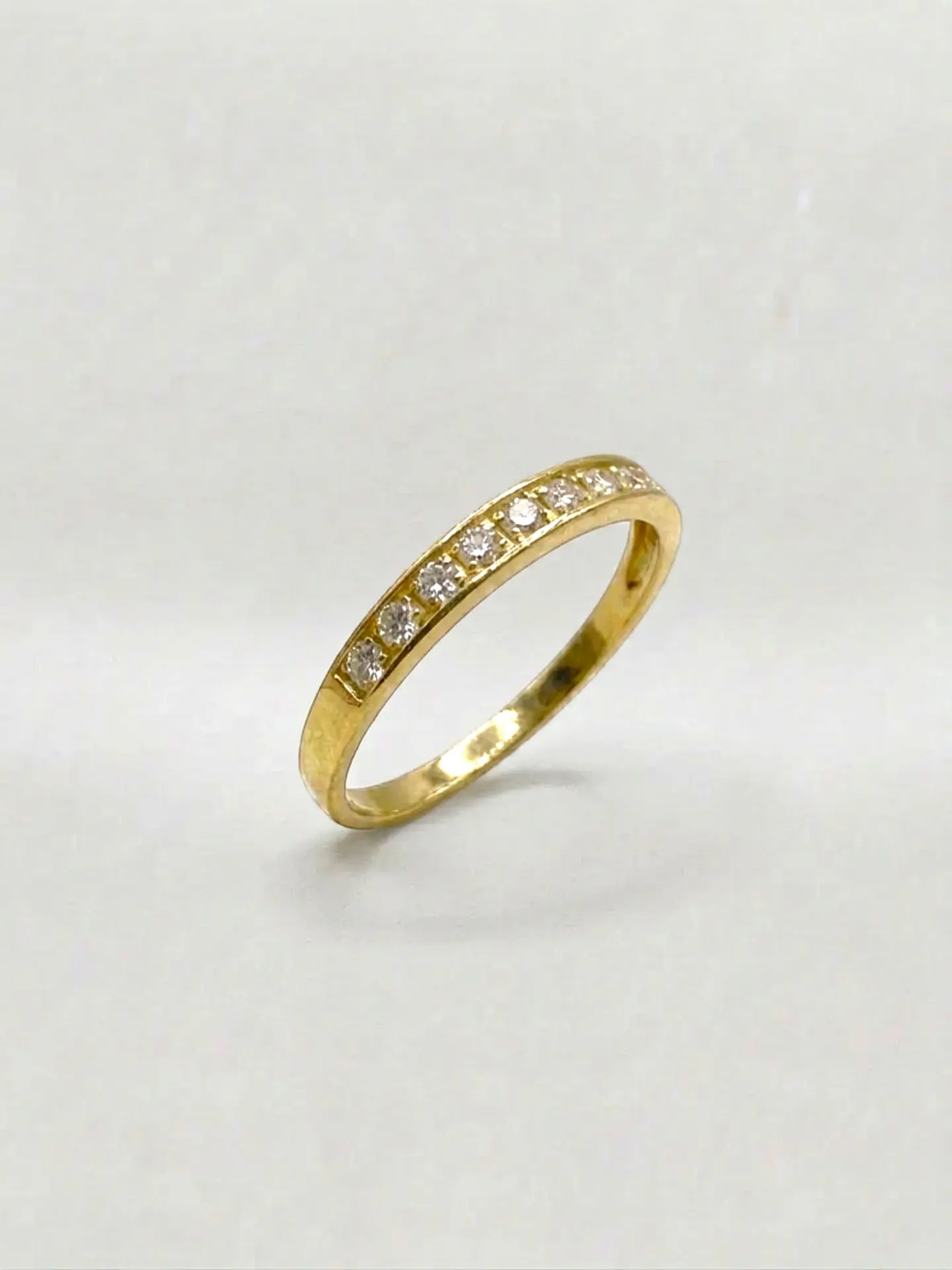 Anillo Medio Cintillo Riel de Brillo Circón Oro 18k 2