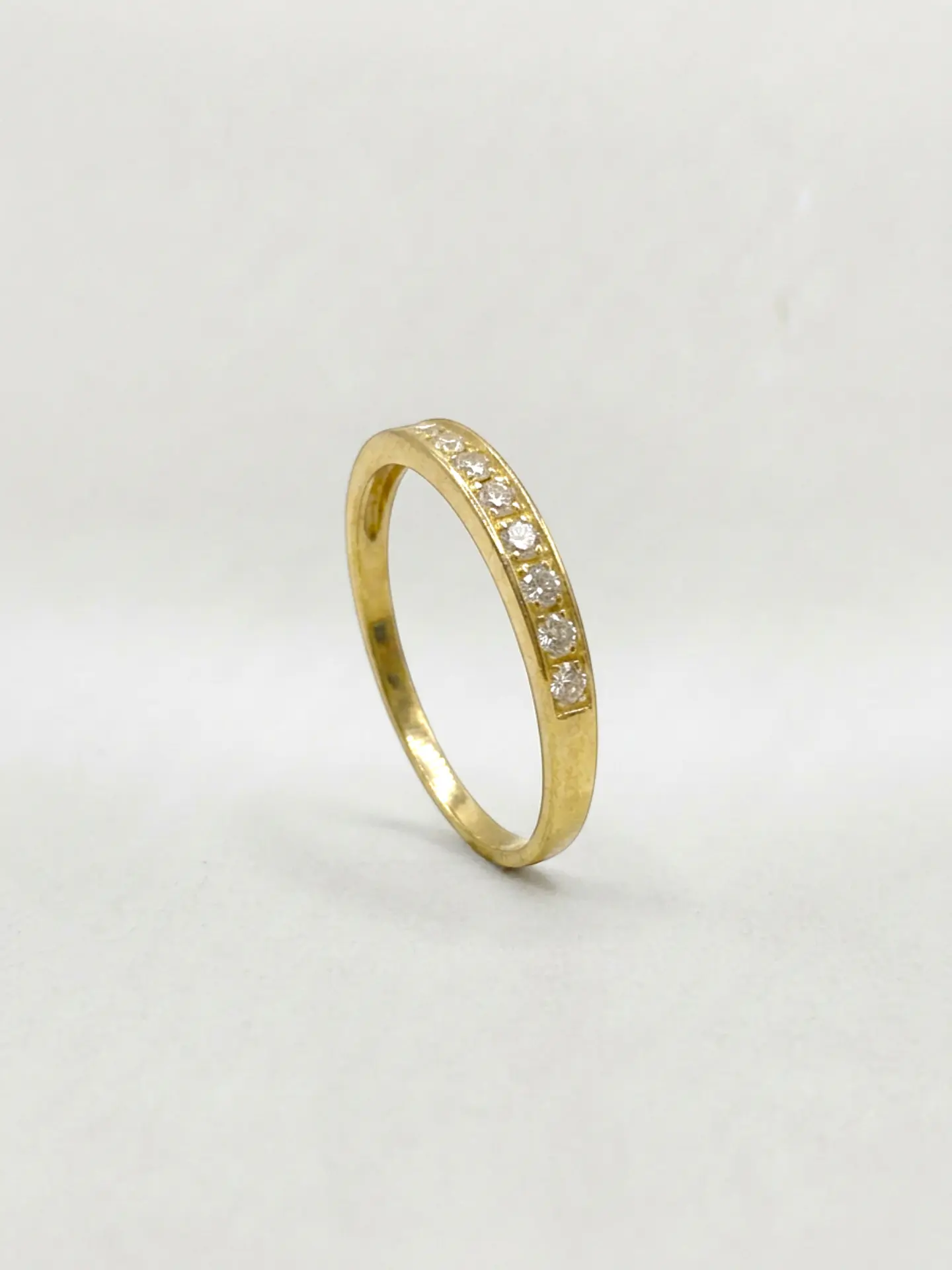 Anillo Medio Cintillo Riel de Brillo Circón Oro 18k 3