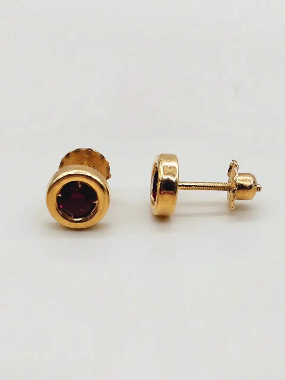 Aros Punto de Luz Pasión de Rubí Grande Oro 18k 3