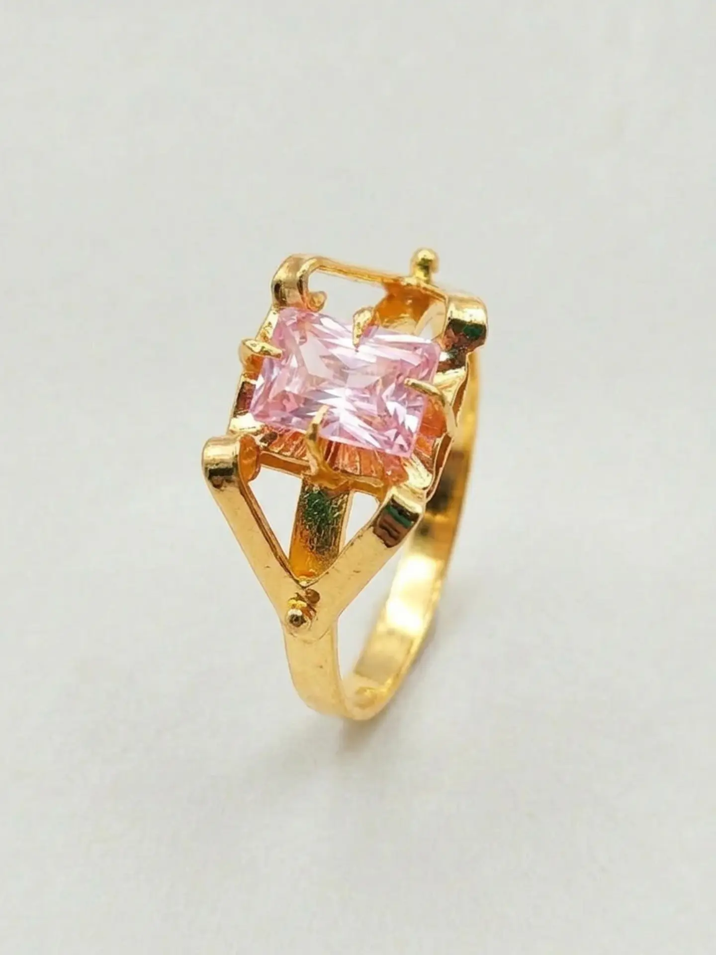 Anillo Chatón Rosa de Francia de Estatus Oro 18k 3