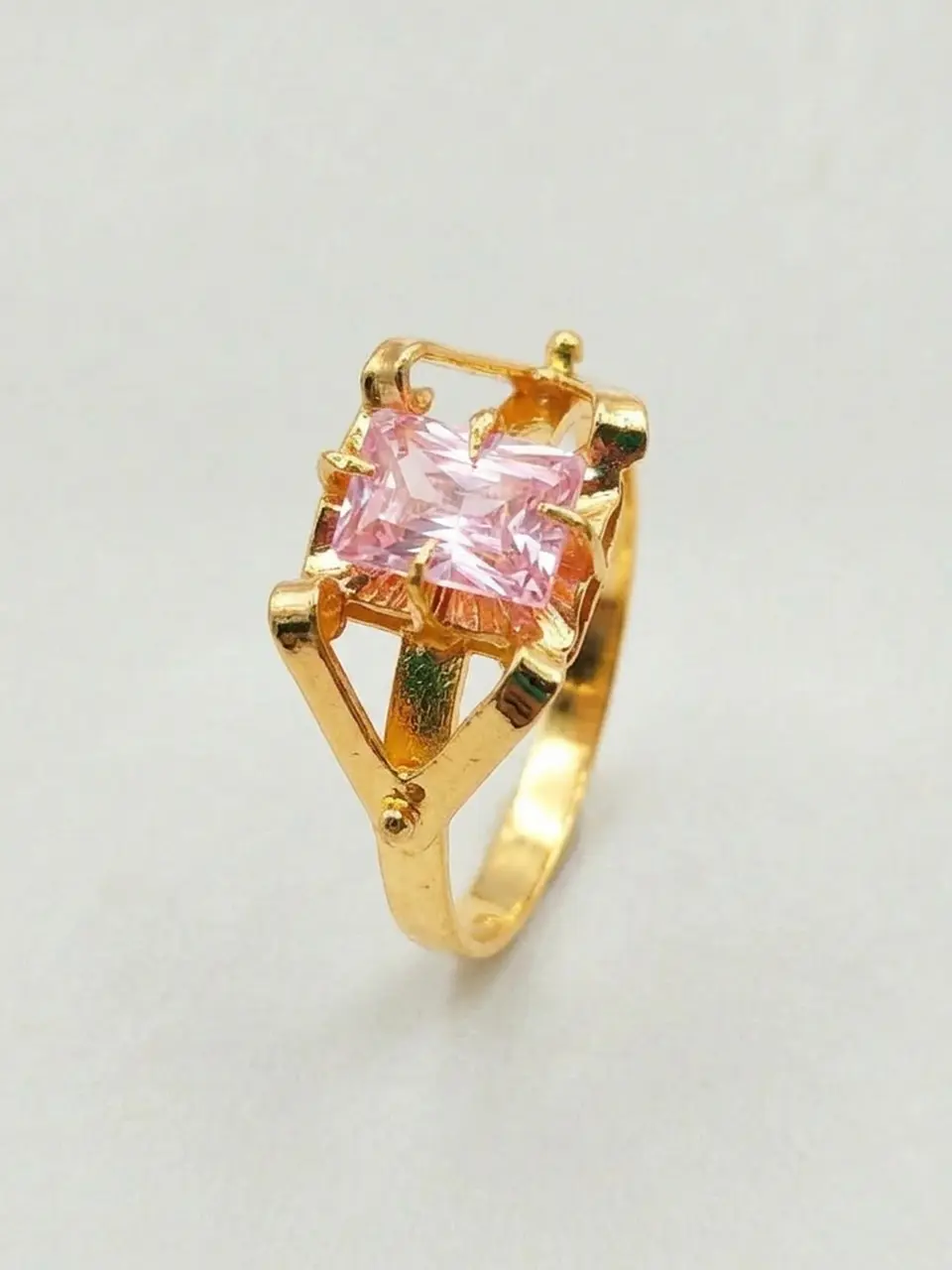 Anillo Chatón Rosa de Francia de Estatus Oro 18k 3