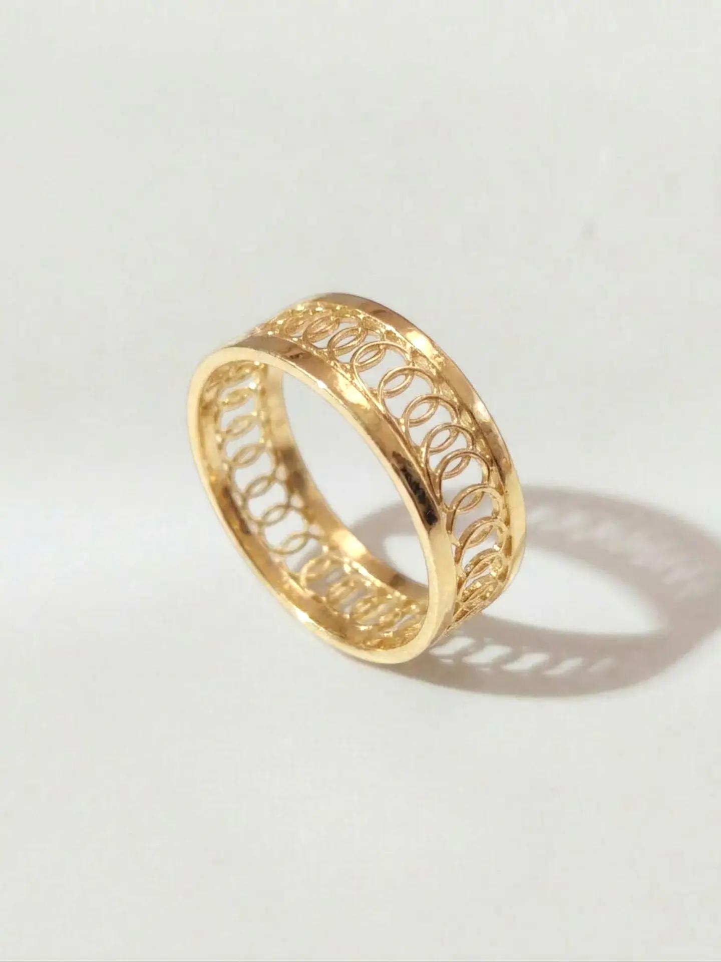 Anillo Filigrana Elegancia Esculpida Oro 18k 4