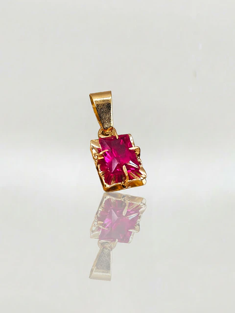 Colgante Chatón Cuadrado de Rubí Oro 18k