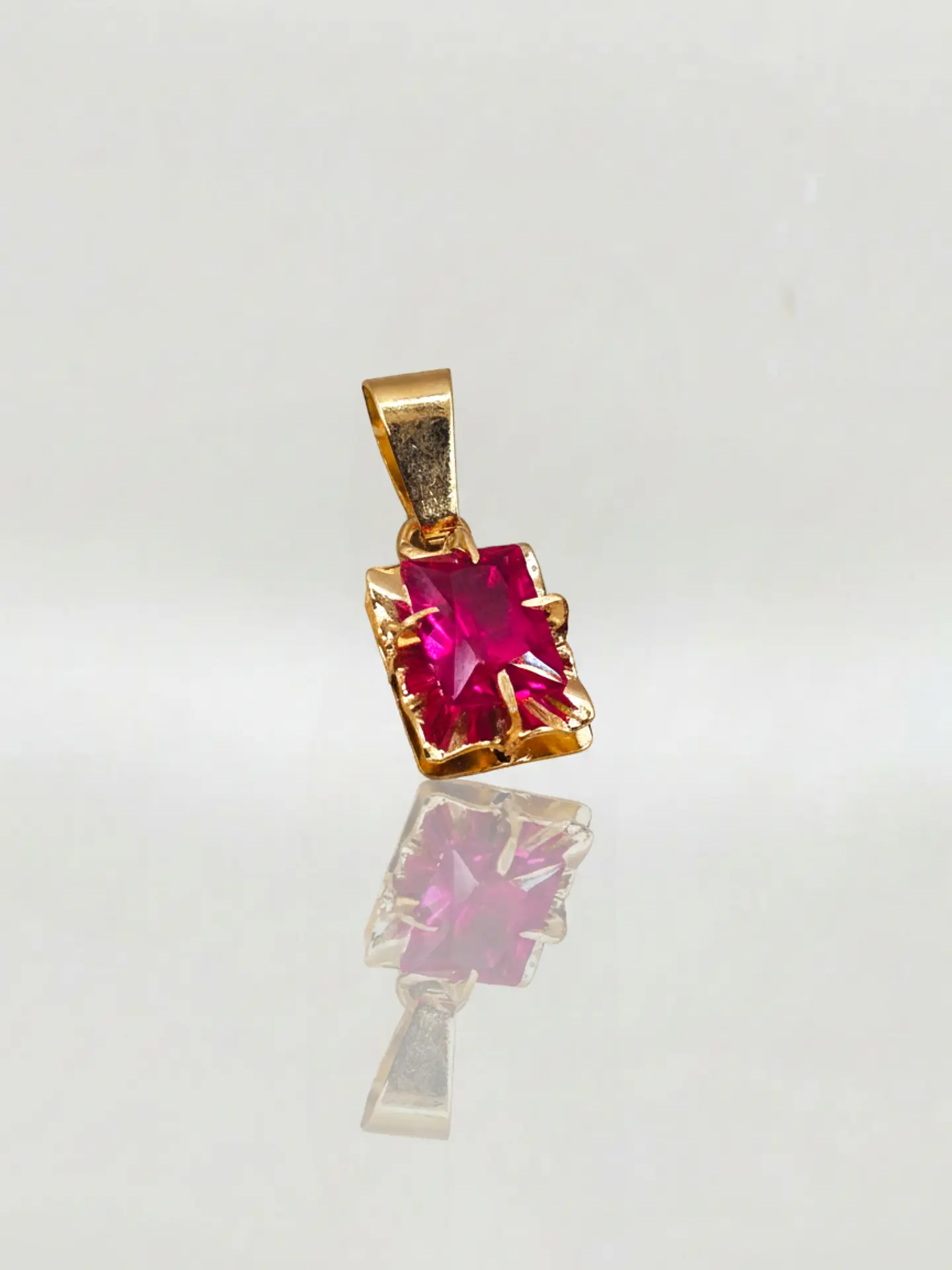 Colgante Chatón Cuadrado de Rubí Oro 18k 1