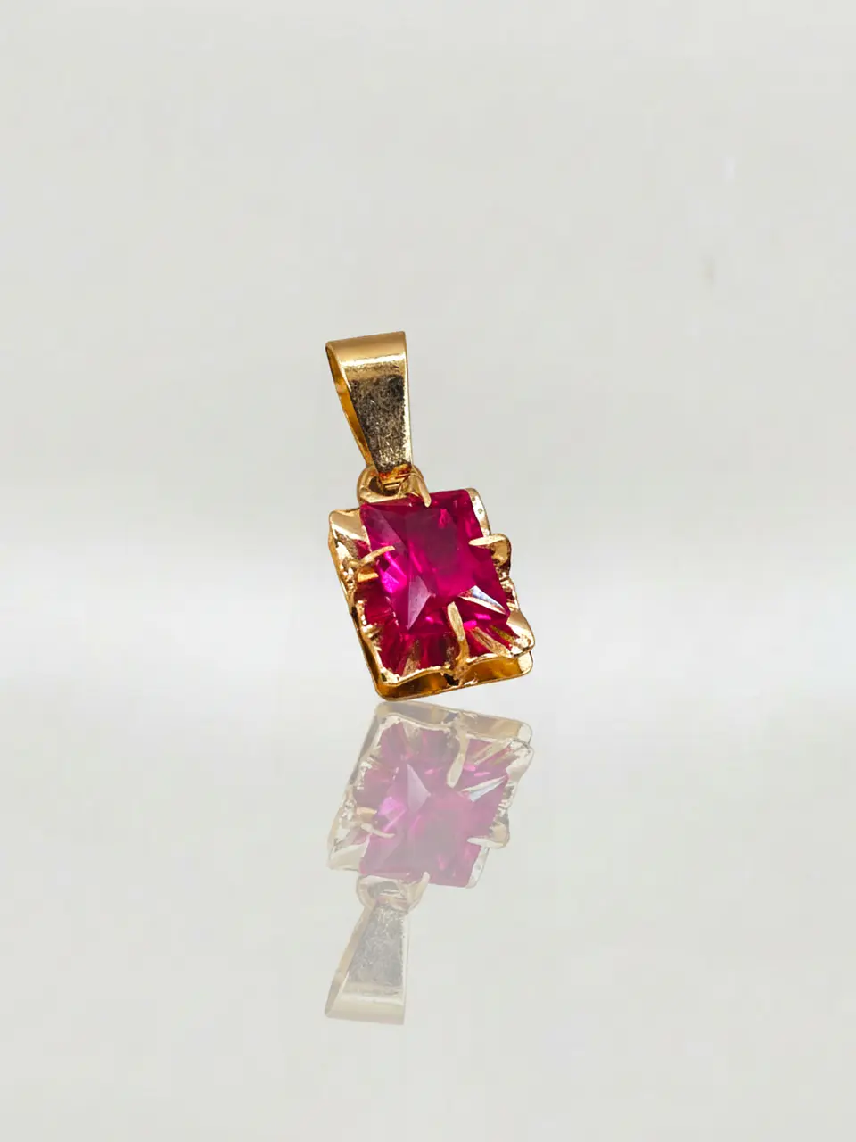 Colgante Chatón Cuadrado de Rubí Oro 18k 1