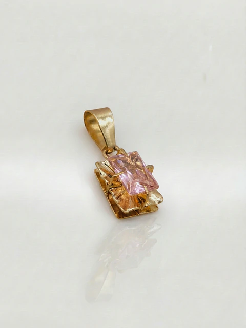 Colgante Chatón Cuadrado Rosa de Francia Oro 18k