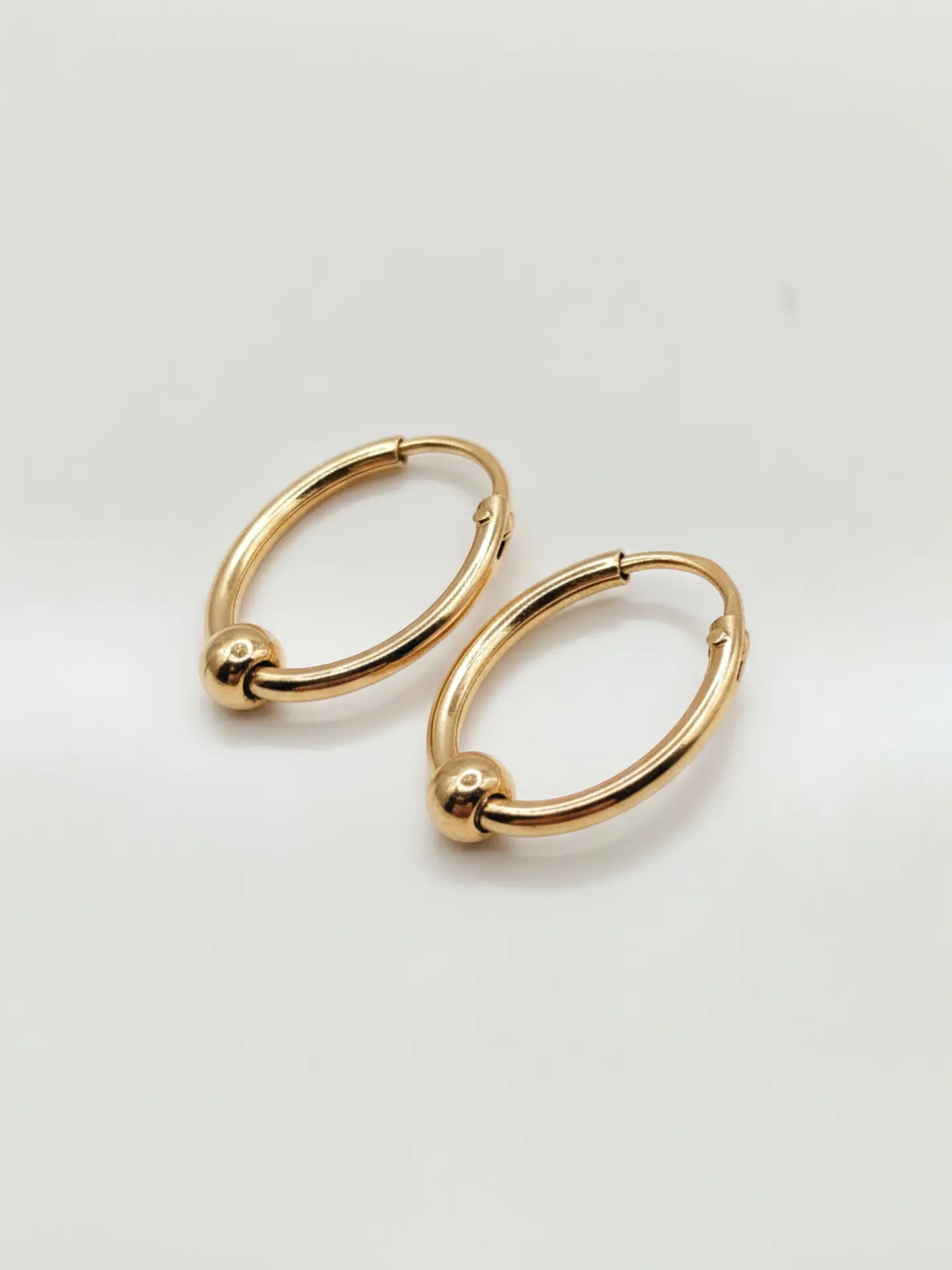 Aros Argolla con Esferas de Gala Oro 18k 4