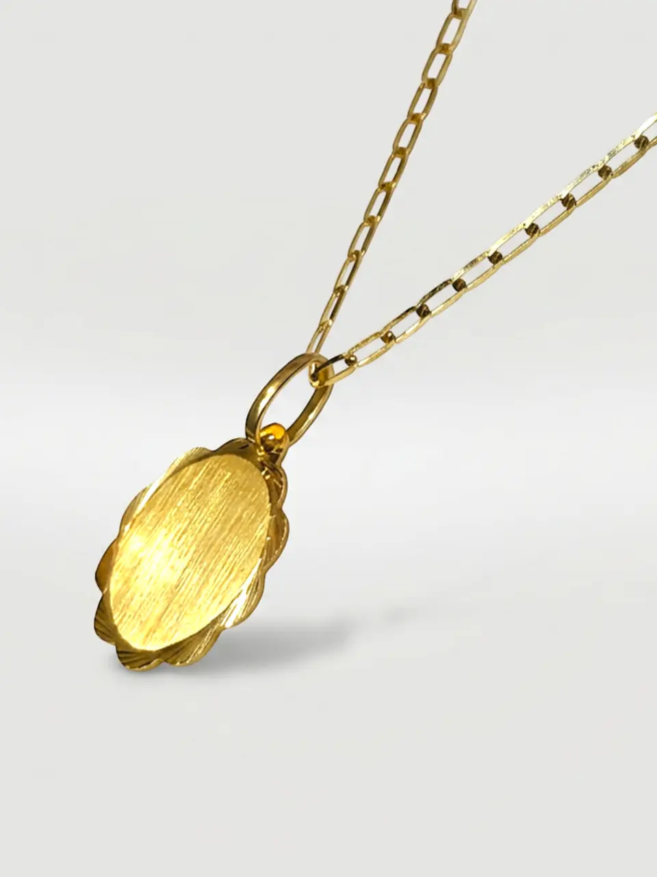 Cadena Americana Disco de Flores Oro 18k 3