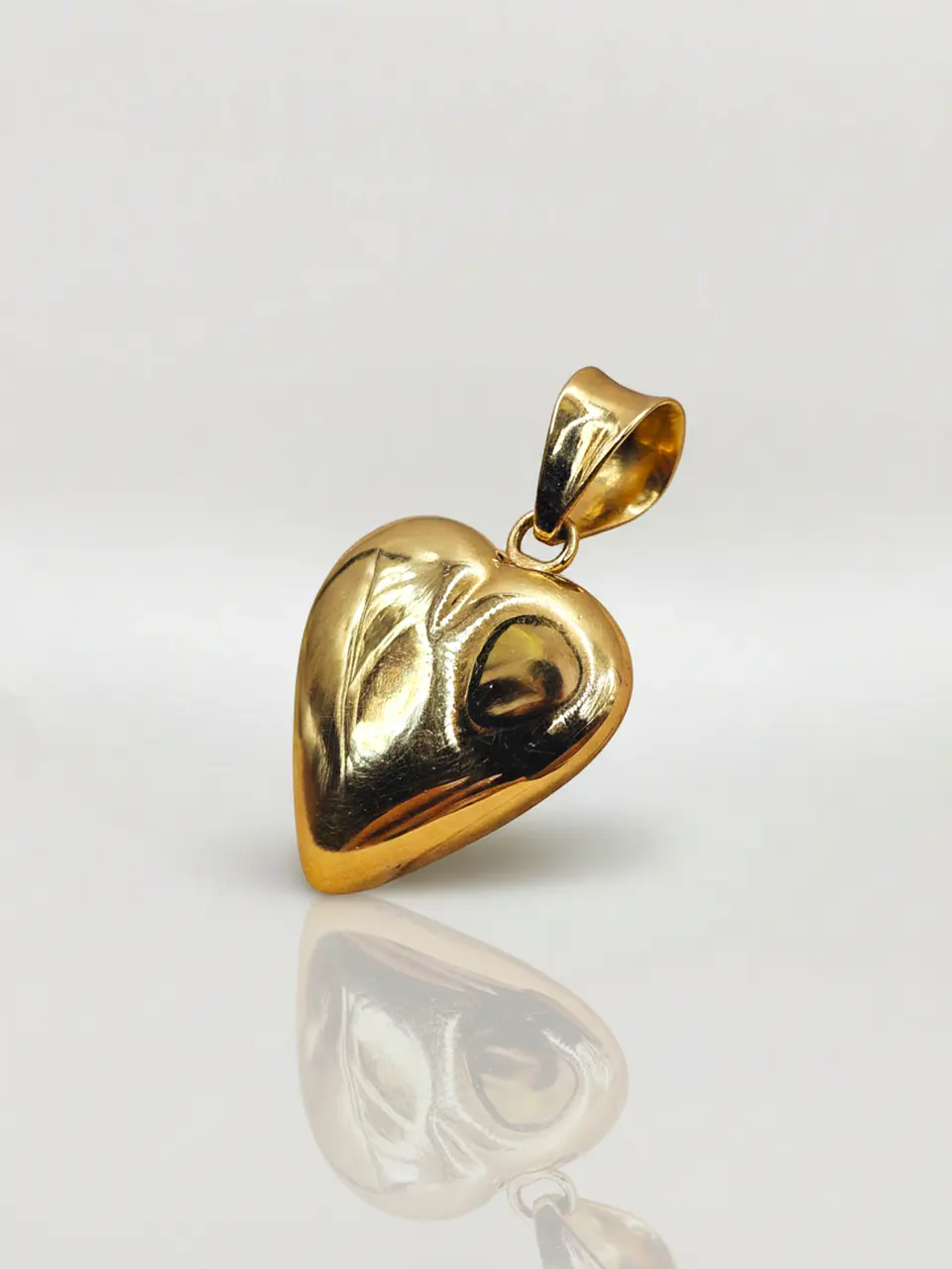 Colgante Corazón en Relieve Majestuoso Oro 18k 1