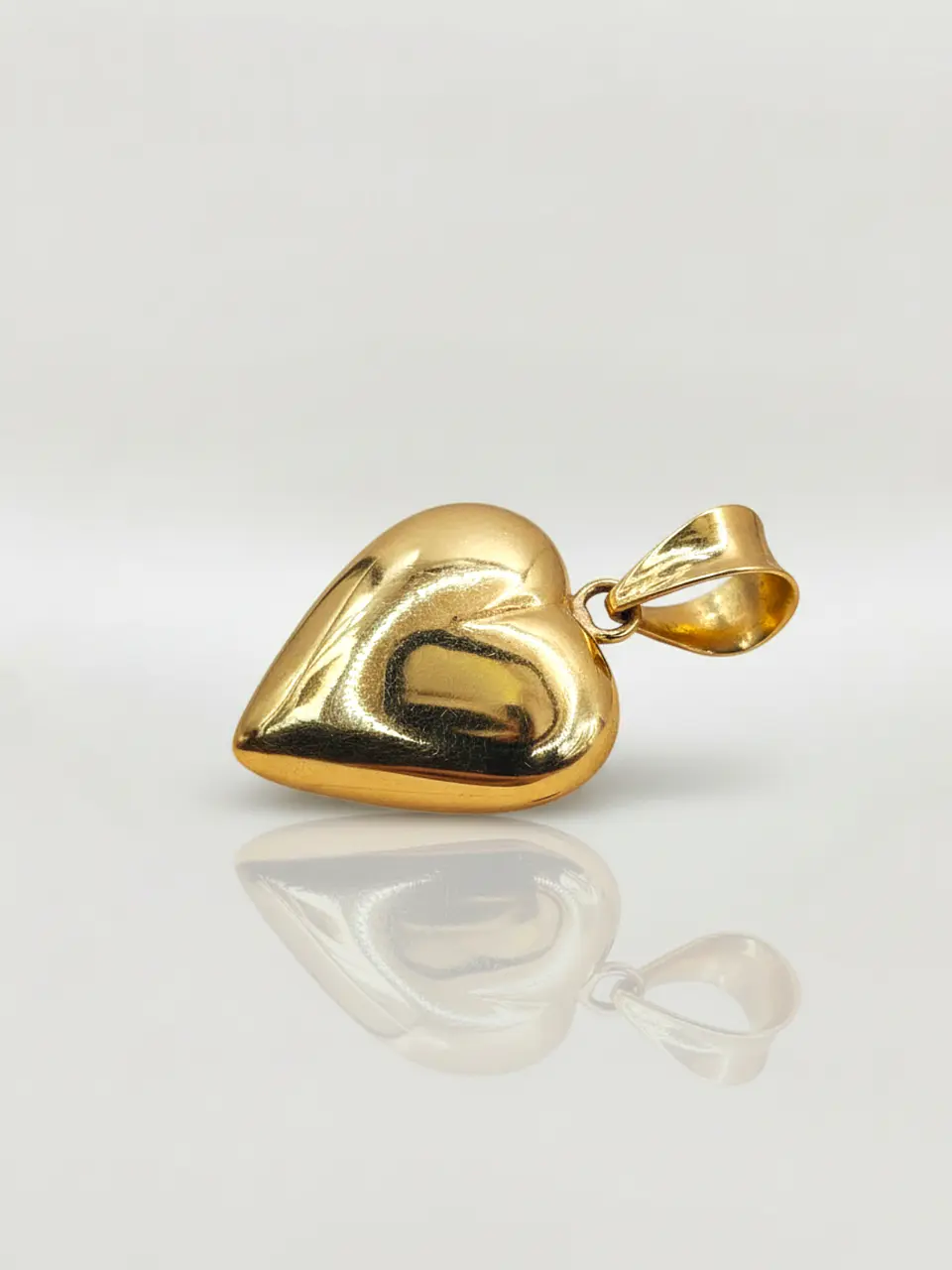 Colgante Corazón en Relieve Majestuoso Oro 18k 3