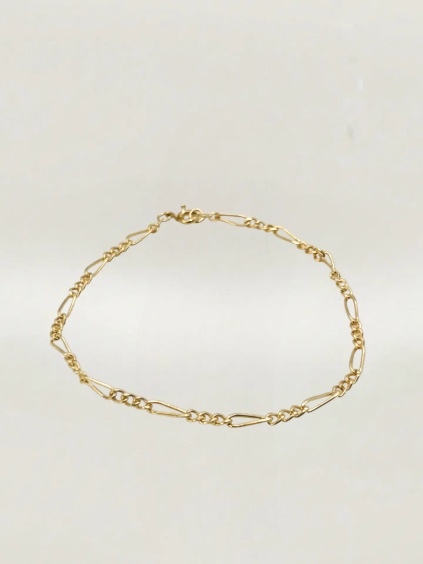 Pulsera Cartier Elegancia Diaria Oro 18k 1